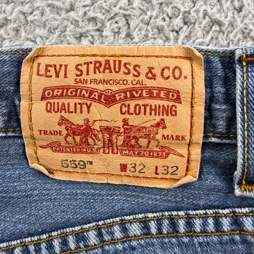 Levis 559 Relaxed Fit Straight Leg Jeans Mens 32x31 (Tag 32x32) Distressed Y2K